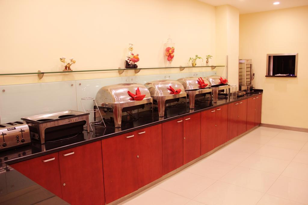 Gold Mine Express Hotel Nanning Bagian luar foto